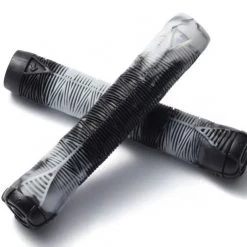 Envy Scooters Envy TPR Grips White/Black Scooter Parts