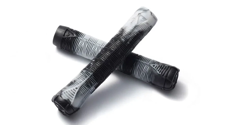 Envy Scooters Envy TPR Grips White/Black Scooter Parts 3 Envy Scooters Envy TPR Grips White/Black Scooter Parts