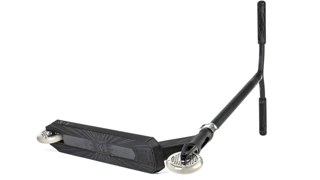 Root Industries Invictus Matty Ceravolo Signature Scooter 4 Root Industries Invictus Matty Ceravolo Signature Scooter