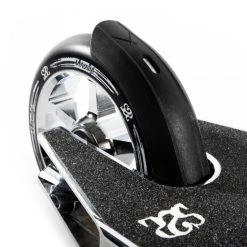 Complete Scooters Versatyl Bloody Mary Pro Scooter